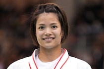 「ビジュ優勝です」阿部詩が公開したM-１出演時の上品コーデに「大人っぽい」「詩さんがグランプリ」とファン反響