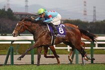 スリリングな激戦を制したカヴァレリッツォ　２人の外国人トップ騎手が火花を散らした極上の手腕【朝日杯FS】