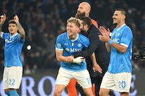 ナポリFWホイルンドの投稿が物議「素晴らしい決断とはこういうものだ」古巣マンUファンから怒号→英メディアは「クラブの欠点について考えるべきかもしれない」