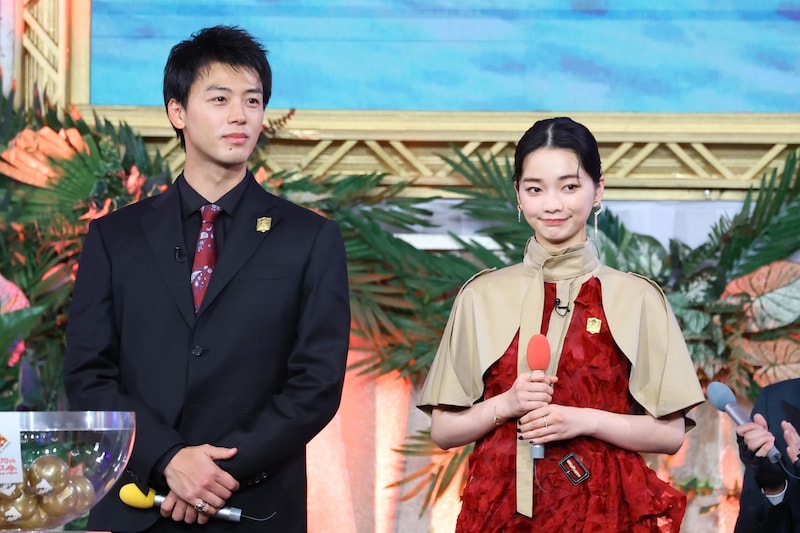 【有馬記念】横並びの“大物騎手2人”「ディープインパクトもドウデュースも赤帽で勝ったんで...」「スタート邪魔しないで」にネット注目「結構バチバチ」