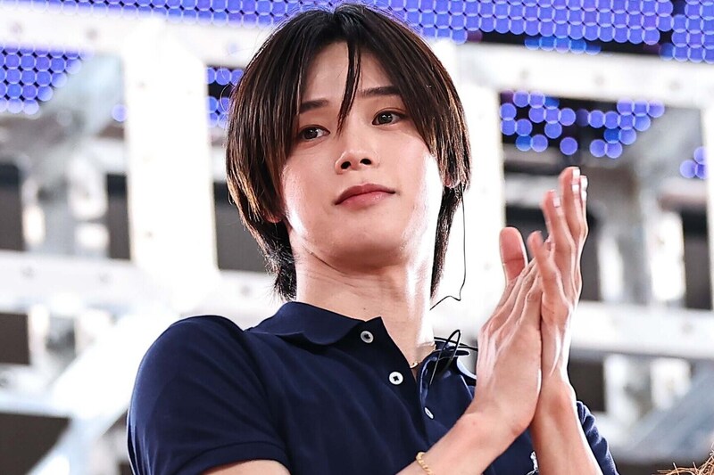 「えーーーー! ヤッバイ!」ニューイヤー駅伝の生中継出演が決まった“紅白出場の人気アイドル”にネット騒然「寝る暇ない」「怒涛のスケジュール」