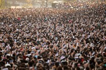 「華やか」「中山行ったの？」有馬記念の中継に登場、人気声優にファン歓喜「めっちゃ美しい」