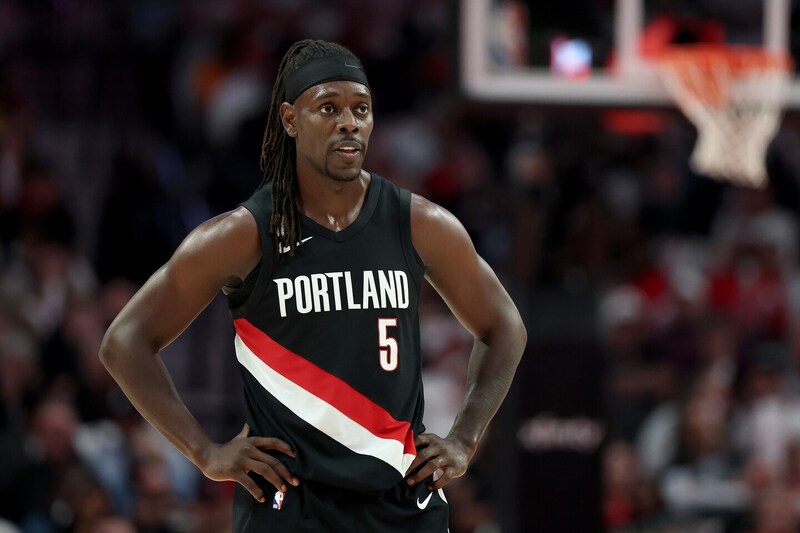 「ブラッドには感謝している」ホリデーがブレイザーズ加入の経緯を明かす「驚いたけど、嬉しかった」<DUNKSHOOT>