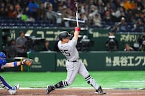 岡本和真を巡り、パイレーツ、エンジェルス、パドレスが争奪戦か「勝利を望むなら、最も高いオファーを」エ軍専門メディアが加入期待