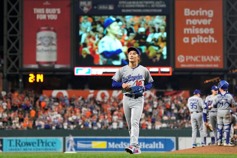 「信じがたい結末だった」山本由伸の大記録阻止→奇跡的な逆転サヨナラ劇を専門サイト回想「ホリデーが一振りで物語を書き換えた」