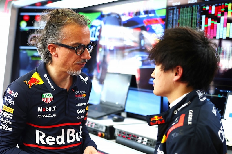 【F1】レッドブル代表は「善人役を演じすぎ」　角田裕毅への“擁護”に海外メディアが猛反論「復活を本気で信じての発言なのか」