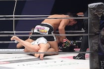 朝倉未来、１回ボコボコ壮絶KO負け…フェザー級王者の桁外れな怪力パワーに屈す　試合直後は担架で運ばれ会場悲鳴