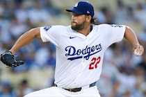 驚異の“無失点登板数＞敗戦数”スタッツは唯一無二！ 引退発表のカーショウ、歴史的偉業でMLB史に名を刻む