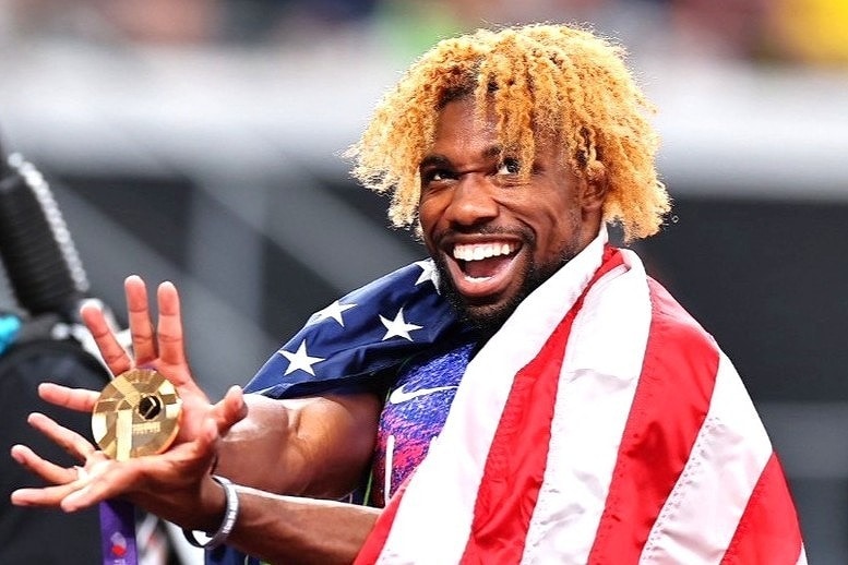 「大きなスピリットボムが必要だった」 世界最速の「アニオタ」ライルズが“元気玉”でパワー集めて...200mで圧巻V!ボルトに並ぶ4連覇達成【世界陸上】