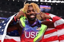 「アニメにも敵わない世界一の主人公」ライルズ、200mで “人類最速男”ボルトに並ぶ史上最多４連覇！「鳥肌やばい」「金髪がなびいて超サイヤ人みたい」ファン大反響【世界陸上】