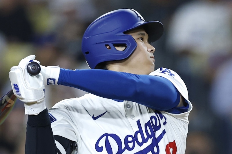 「MVPがMVPを援護」大谷翔平が52号3ラン! 本拠地ラスト登板カーショウの負けを消す逆転弾!「すべてはカーシュのために」米ファン歓喜