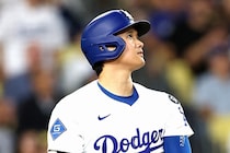 ドジャース４連勝で地区優勝マジックが「３」に！ 大谷翔平のリーグ首位タイ53号ソロ弾など７得点でジャイアンツを撃破
