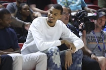 ウェンバンヤマがNBAでは異例の“熱狂的ファン集団”結成に動く！「それが実現できるのはスパーズだ」とオーディション開催＜DUNKSHOOT＞