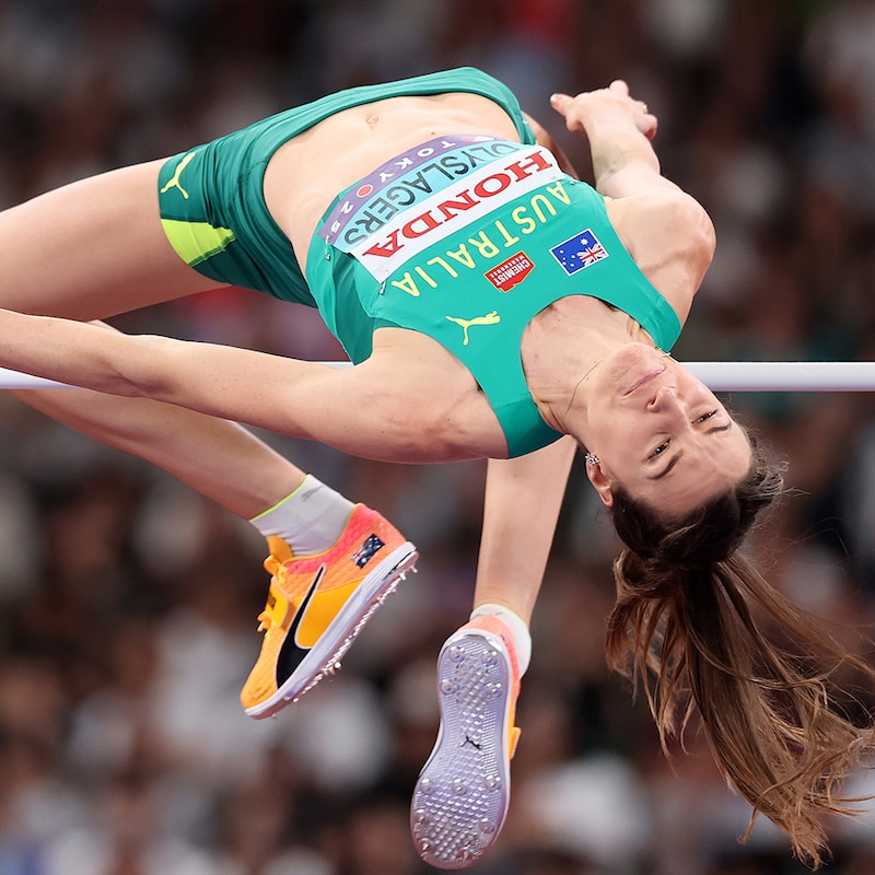「ゲリラ豪雨→2度中断」異例事態の女子走り高跳び、オリスラガースが2mで世界陸上初の金メダル。世界記録保持者のマフチフは銅メダル【世界陸上】