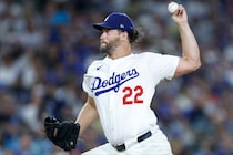 「明確な役割がある」ロバーツ監督がPSでの起用を示唆！ カーショウがブルペン登板も視野に 米メディア報道