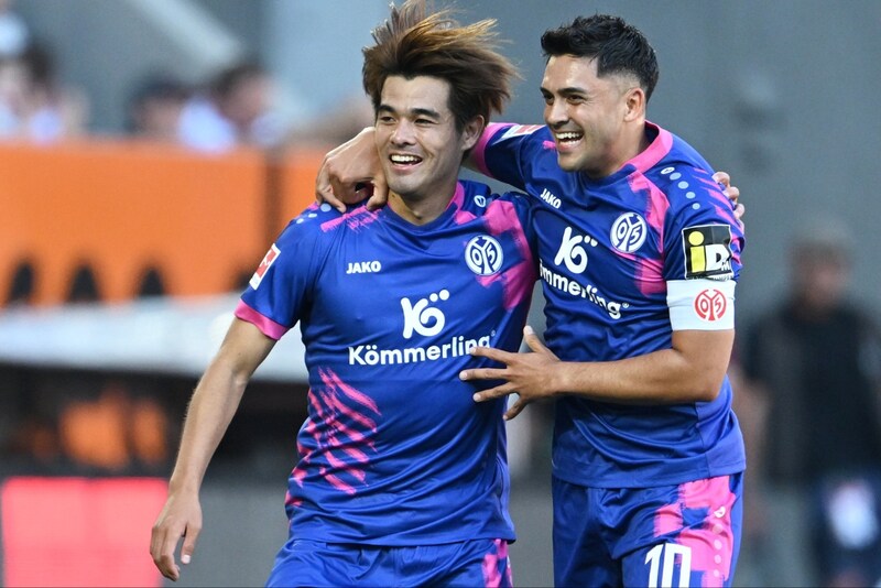 １G２Aで今季初勝利に大貢献のマインツ佐野海舟、ブンデスリーガが「記憶に残るパフォーマンス」と絶賛！ 現地紙は「特別に美しいゴール」「３点目の90％はサノの功績」