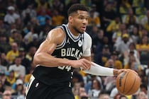 「現役選手と練習するのは好きじゃない」。レジェンドとのワークアウトを好むヤニスが挙げた次の候補は？＜DUNKSHOOT＞