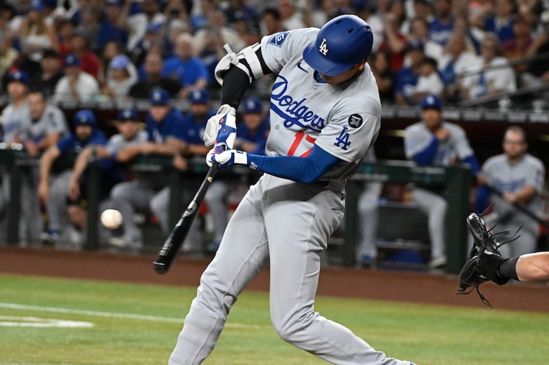 大谷翔平が第1打席で“幻の54号” 誰もが確信した打球は柵越えならず…地元メディアは「メジャー30球場のうち28球場なら本塁打」と驚愕発表