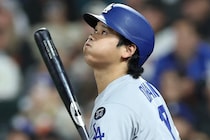 延長戦制したドジャースが地区優勝M「１」！　大谷翔平がフェン直三塁打、リリーフ佐々木朗希が１回無失点、カーショウのスクランブル登板も