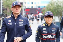 「レッドブル復活」はなぜ実現？「RB21」の性能向上背景に、ドライバー２人の貢献「チームをまとめる絶対的リーダー」「努力を止めた時期はない」