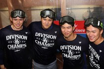 「オオタニびしょ濡れ！」地区Vドジャースの“日韓スター豪華４ショット”にネットが沸く「これを待ってた！」「最高の４兄弟」