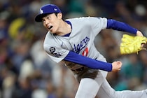 佐々木朗希の“PS救援起用”にLA記者太鼓判「かなり強力な武器」 １イニング２K無失点、リーグ60発ローリーを三球三振