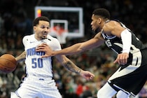 「最高の時間を過ごせている」バックス移籍のアンソニーが意気込み「どんな方法であろうと、勝利を助けたい」＜DUNKSHOOT＞