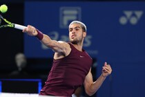 なぜケガを抱えコートに立つのか？ 完勝のアルカラスが示した「レジェンドたちと同じテーブルに付く」覚悟＜SMASH＞