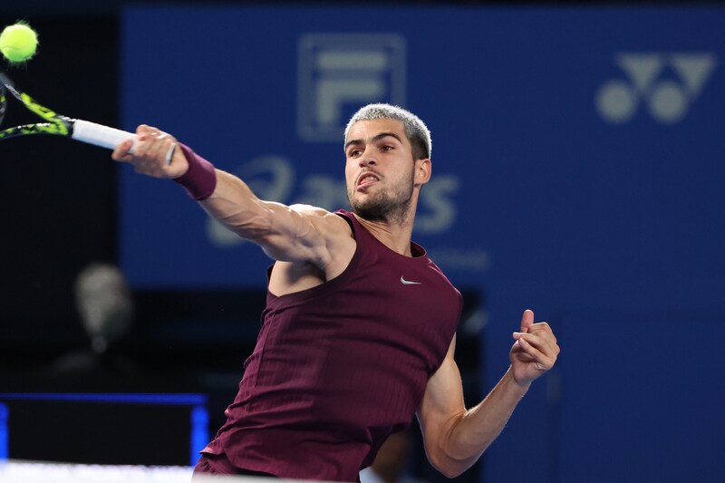 なぜケガを抱えコートに立つのか？ 完勝のアルカラスが示した「レジェンドたちと同じテーブルに付く」覚悟＜SMASH＞