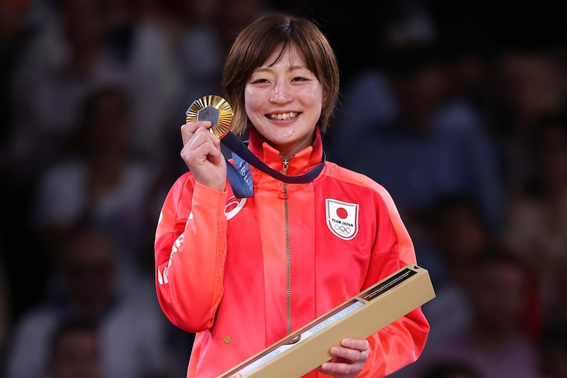 「日本最強、いや世界最強メンツ！」角田夏実、レスリング五輪金メダリストとの豪華ゴルフショット公開「強女の集まり」「なんヤード飛ばせたのか」
