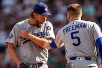 「ダメだ！」最後の登板を終えたカーショウ、フリーマンの願いを断固拒否…周囲からは笑い「こういう瞬間が大好き」