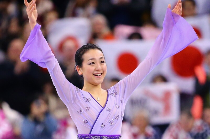 「もう35歳だなんて」“天才少女”・浅田真央が誕生日を報告 門下生からのサプライズに感激「愛おしくて仕方ありません」