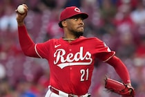 LA育ちのレッズ右腕グリーン、憧れのドジャース相手にWCS初戦登板「本当に誇らしい気持ち」 まさかの告白も「昨年のWSは観客としてここに...」