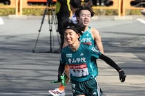 青山学院大の驚異的な大逆転往路３連覇にファン驚愕！ １区は16位、４区終了時で３分24秒差「信じられん...」「わけわからんすぎ」【箱根駅伝】