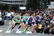 「見に行ったんだ！」箱根駅伝を沿道から観戦、元陸上選手の人気モデルに反響「まさかのそこ！（笑）」「ミキティー可愛い」