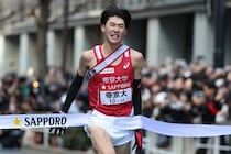 往路17位から大逆転でのシード権獲得！ 帝京大の中野監督は選手を称賛「奇跡が起きると信じてやっている。彼らを褒めてください」【箱根駅伝】