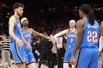 サンズに敗れ、直近12試合で６勝６敗と失速するサンダー。それでも指揮官は「成長に焦点を当てるなら良い試合だった」と敗北を糧に＜DUNKSHOOT＞