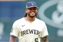 ドジャース、リーグ最多17勝右腕に関心「交渉が本格的に再開」ド軍メディア反応「最新のスター選手はブルワーズのエース」