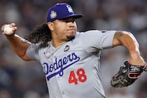 防御率1.20を誇る右腕が帰ってくる！ ドジャースとグラテロルが年俸調停を回避し280万ドルで契約合意