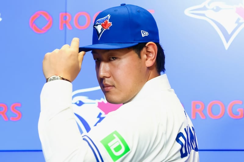 岡本和真を獲得したブルージェイズ、ドジャースを煽る「史上最低のポスト」ド軍メディア呆気「WSの敗北は忘れられない出来事のようだ」