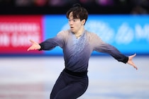 22歳フィギュア日本エースが左手首に120万円前後の超高級品　凛々しい顔つきに騒然「凄くカッコイイ」「スケートしてる時とは…」【ミラノ・コルティナ五輪】