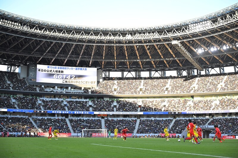 高校サッカー決勝で史上初の“60142”に会場騒然　衝撃数字に唖然「ええっ!?」「エグい数だ」「すごいスポーツ」
