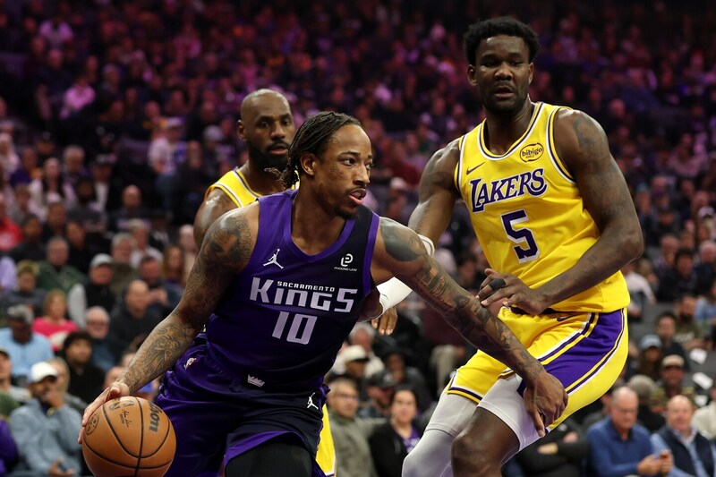 【NBA】レイカーズ、守備崩壊でキングスに敗れ今季２度目の３連敗…八村塁はベンチ入りも復帰お預け＜DUNKSHOOT＞