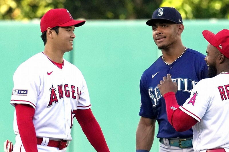 「カフェテリアで１ガロンまるごと...」大谷翔平の仰天エピソード　次世代スーパースターが明かす「ストレートに聞いたよ。『ねえ、それ何？』って」