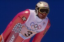 「これは雪山の大運動会だ！」スキーノルディック複合元日本代表・荻原次晴、ミラノ五輪新種目に挑戦「その名もスキーモ」