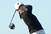 米ツアー２年目迎える20歳女子プロゴルファーが艶やかな黒＆金色の“振袖姿”に反響「素敵な色ですねー！」「可愛い♡よりも綺麗」