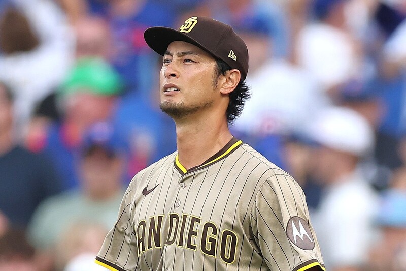 ダルビッシュ有、日ハム時代の大先輩に痛烈ツッコミ！「そこは11ですよ」 本拠地でのまさかの“裏切り”にインスタで反応