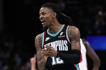 トレードの噂にモラントは「受け入れるしかない」。注目の欧州遠征も初戦は欠場、リーグもスターガードの復帰を望む＜DUNKSHOOT＞