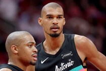 退屈なNBAオールスターを変えられるか？ウェンバンヤマが“全力プレー宣言”、他のスターにも「本気でやるよう促したい」＜DUNKSHOOT＞