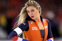 「この美貌にどハマり！」オランダの美女スケーター、豪華ジェット機で日本食を堪能　移動姿に反響「毎回ため息出るレベルに美しい」